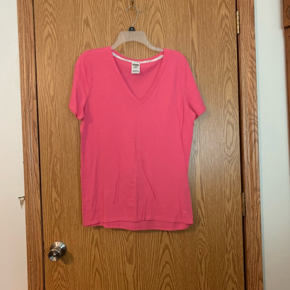 Victoria Secret PINK v-neck tee size large